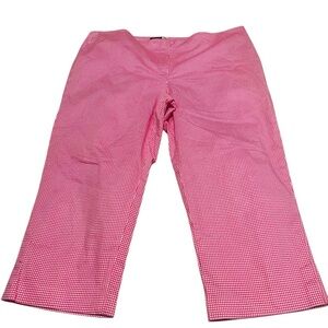 💚💚Saks Fifth Avenue Sport Capris